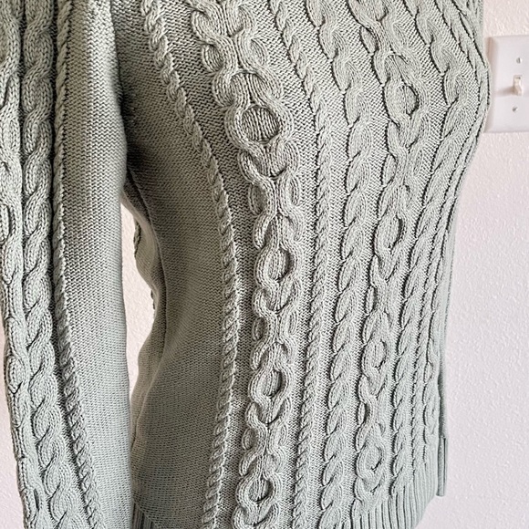 LL Bean Cable Knit 100% Cotton Crew Neck Green Sweater, Size S - Picture 2 of 5